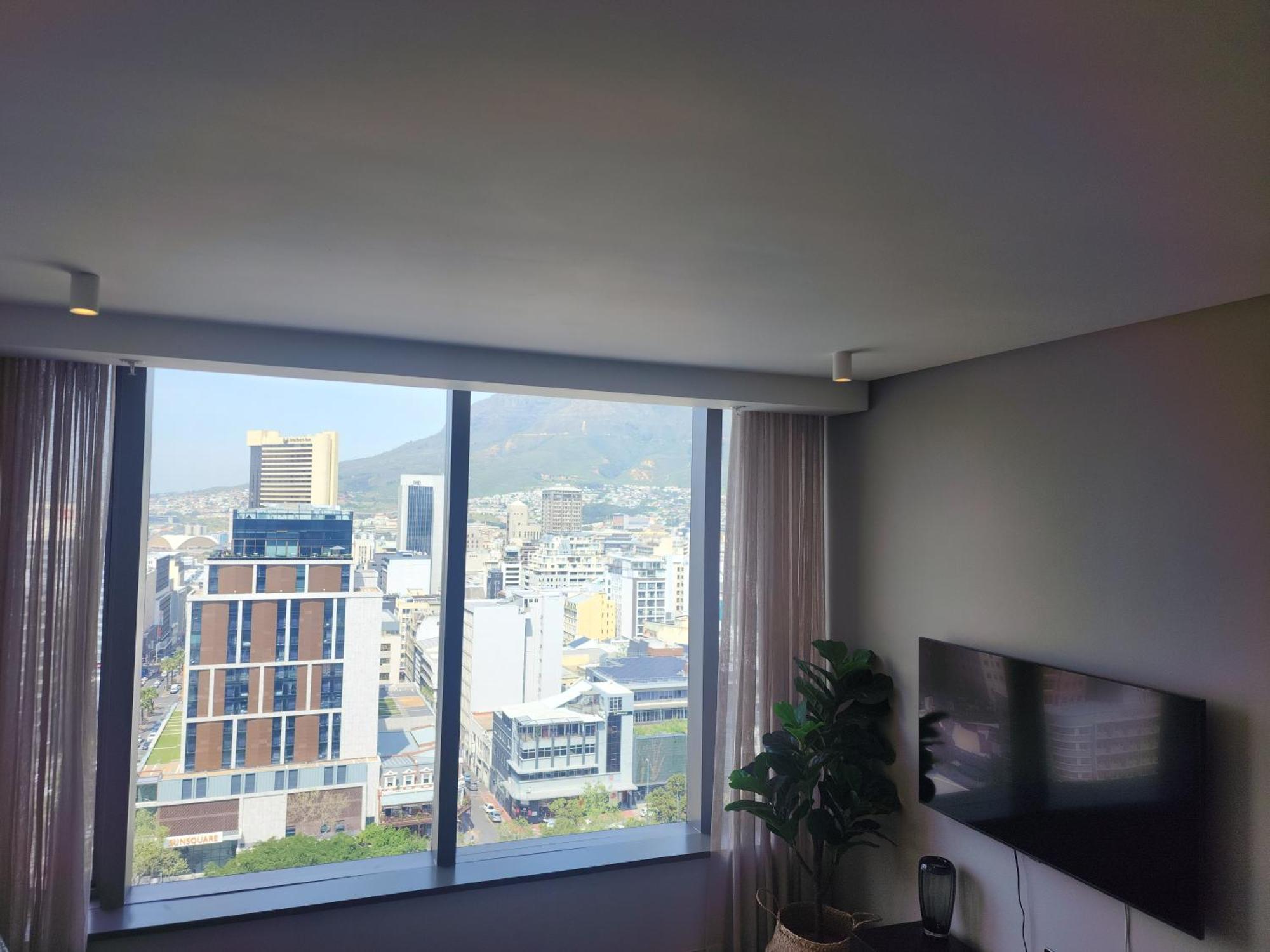 El Roi Coastal & With Mountain Views Apartment